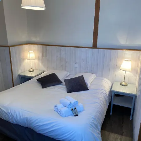 Au Fin Gourmet 2* לה קרואסיק