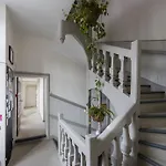 Au Fin Gourmet Отель 2*