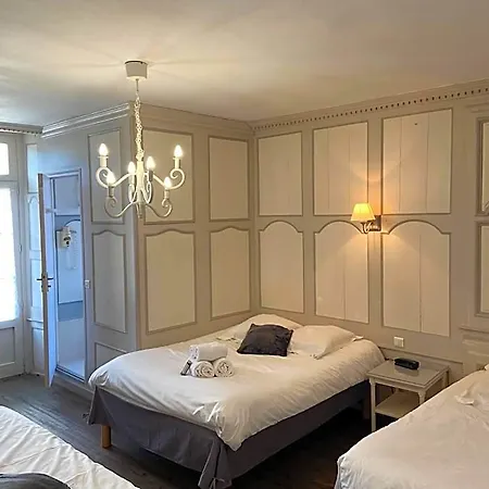 Au Fin Gourmet Hotel