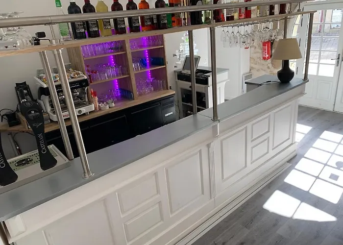 Au Fin Gourmet Hotel