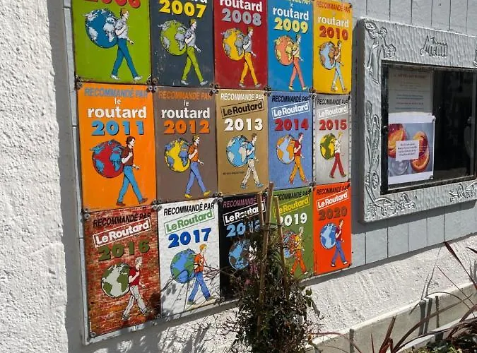 Au Fin Gourmet Hotel